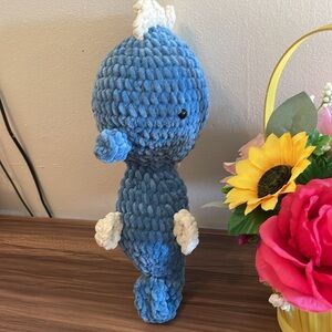 16” SEAHORSE HANDMADE CROCHET BLUE